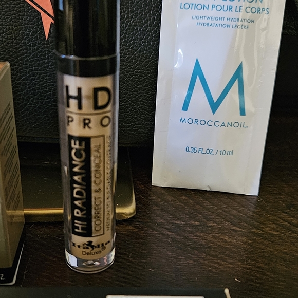 Jeffree Star LE Bat Cosmetic Makeup Bag Clutch w/ products inside Chanel Moira - Picture 6 of 6